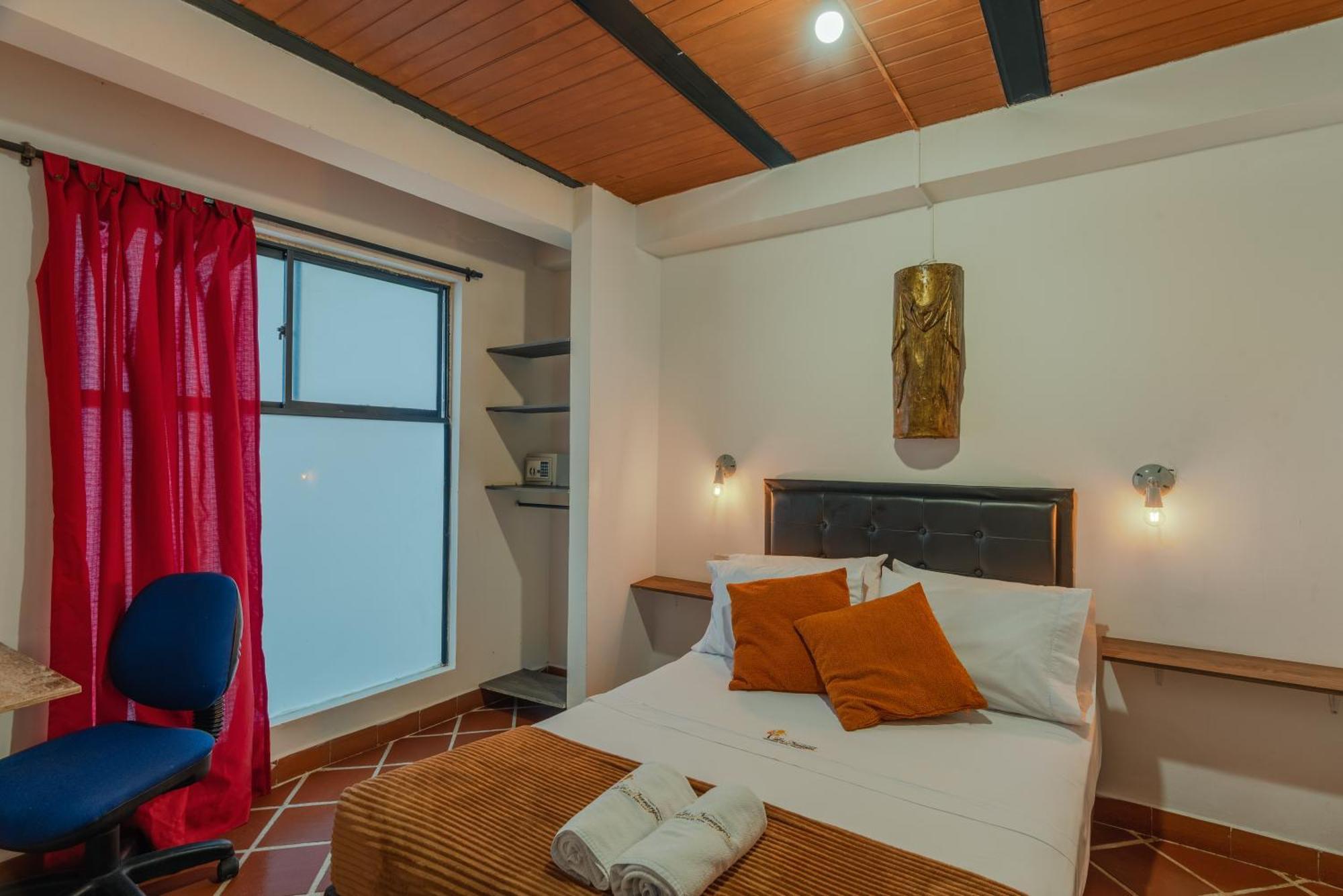 Casa Los Naranjos Hostal Medellín Buitenkant foto