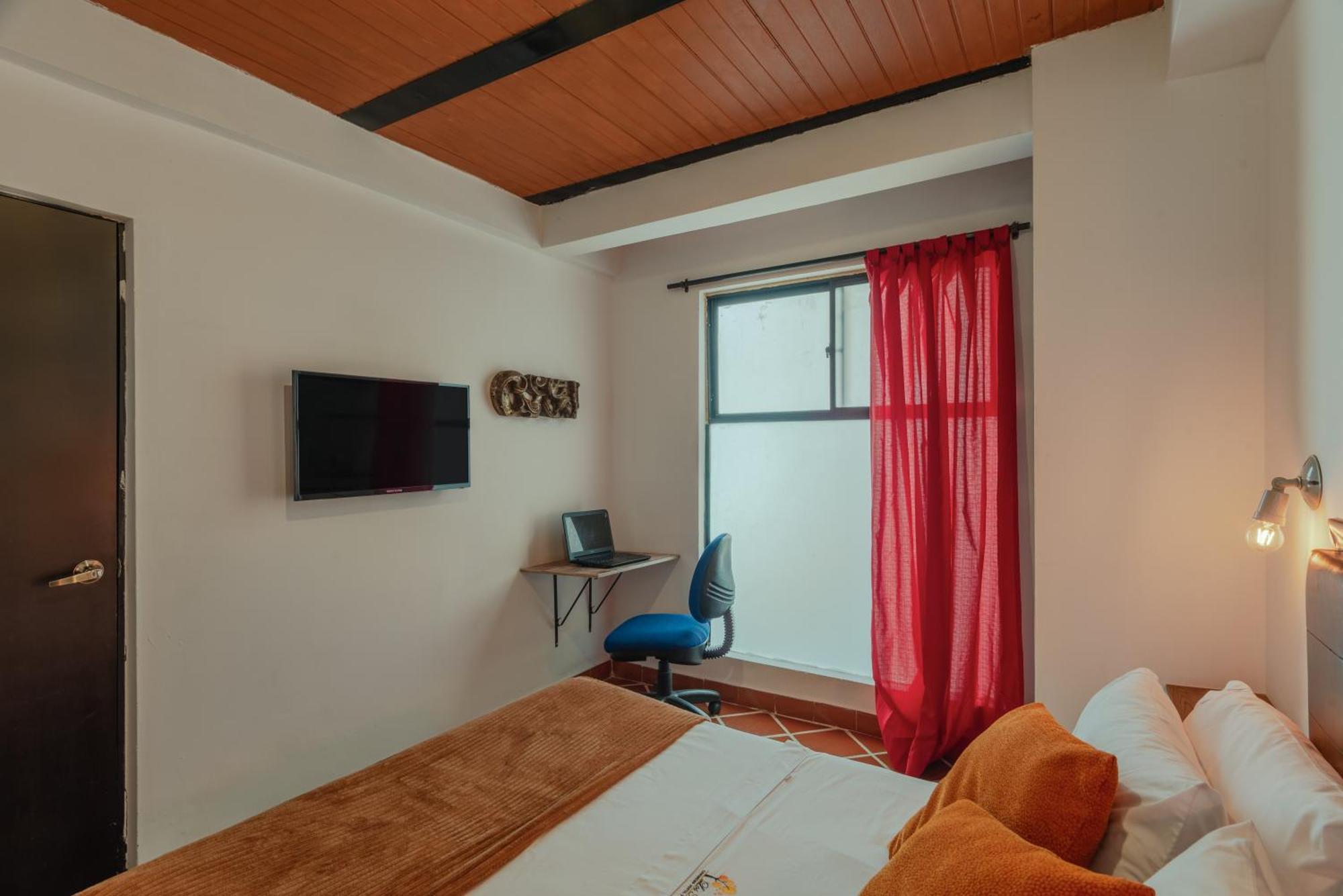Casa Los Naranjos Hostal Medellín Buitenkant foto