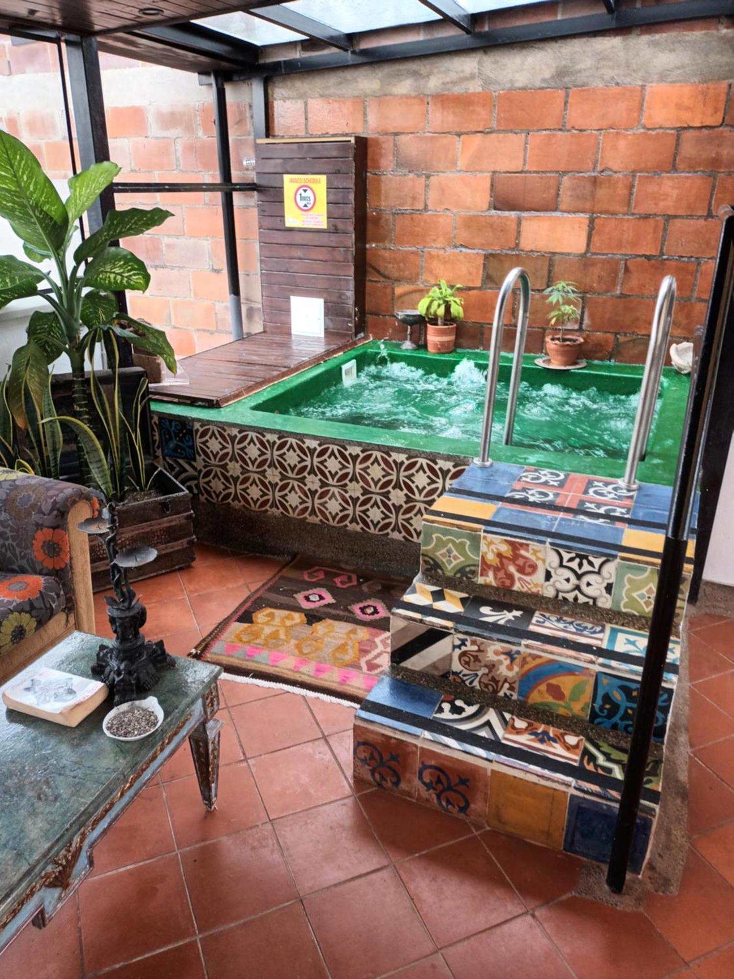 Casa Los Naranjos Hostal Medellín Buitenkant foto